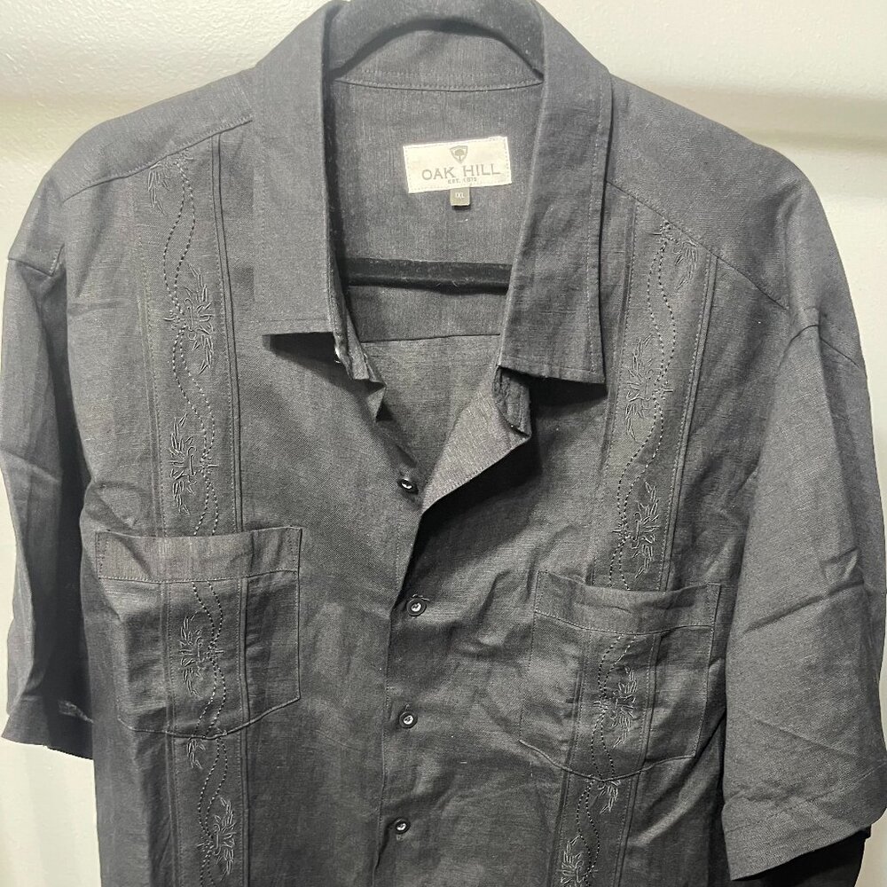 Men's 1XL (Fits like a 3XL or Slim 4XL) Guayabera Traditional Cuban Black Shirt